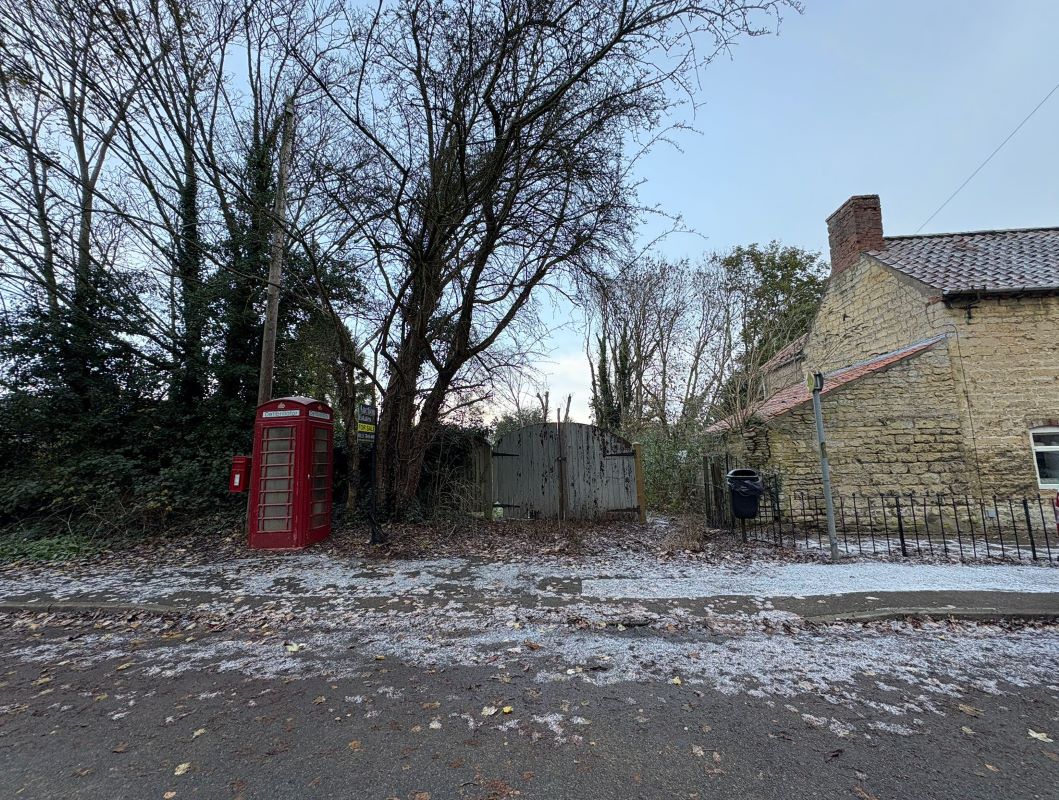 Land adjacent to the Old Post Office, Main Street, Hackthorn, Lincolnshire, LN2 3PN