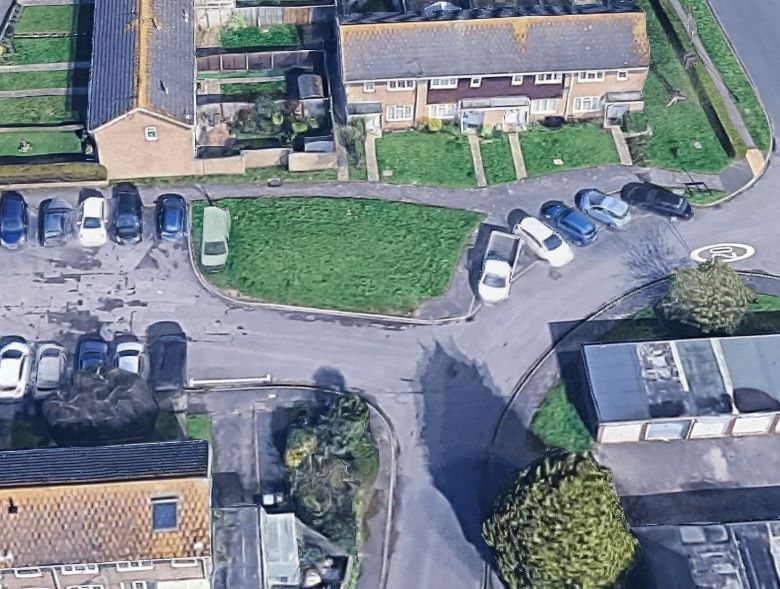 Land & Parking, Compton Drive, Bognor Regis, PO22 6QW