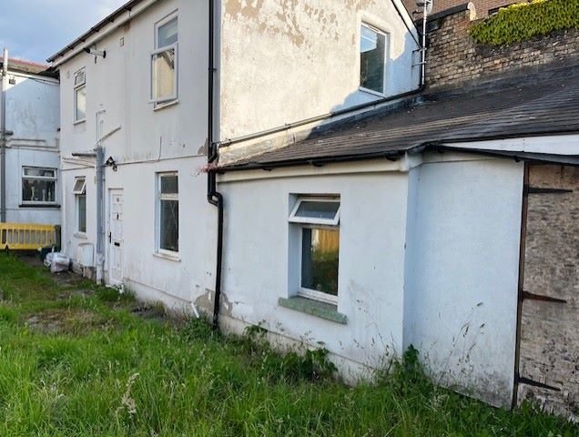 Land to the rear 18-19 Cross Street, Aberdare, CF44 7EG