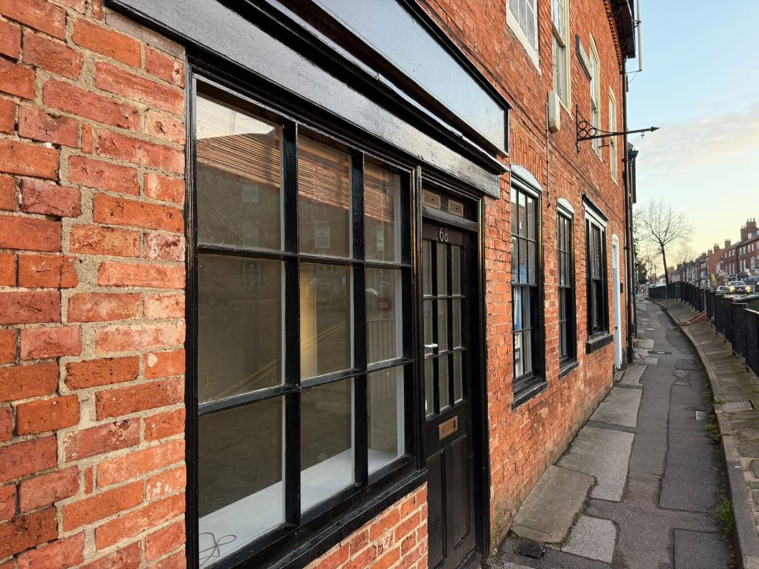 64, 66, 68 (A,B,C) Castle Gate, Newark, Nottinghamshire, NG24 1BG