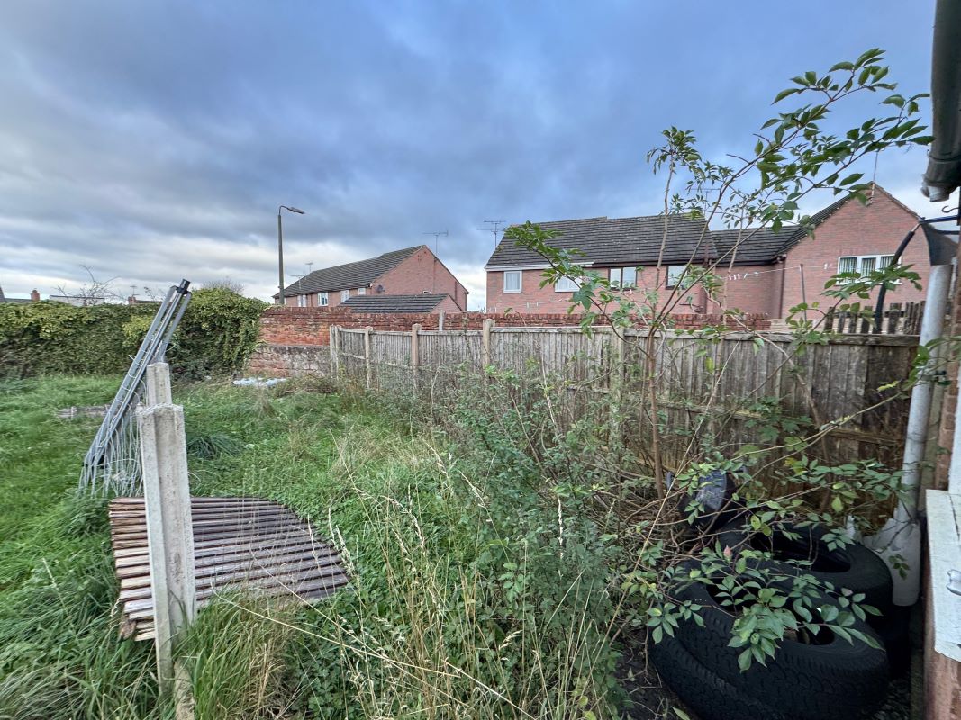 8 Crown Street, Clowne, Derbyshire, S43 4DN