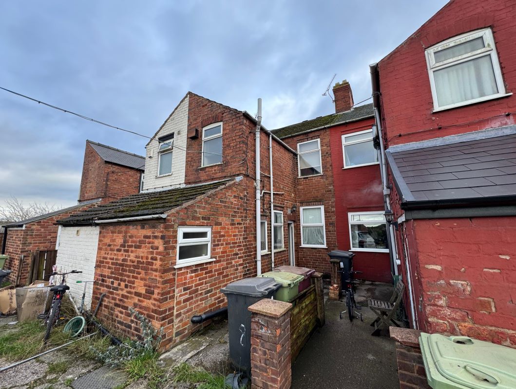 8 Crown Street, Clowne, Derbyshire, S43 4DN