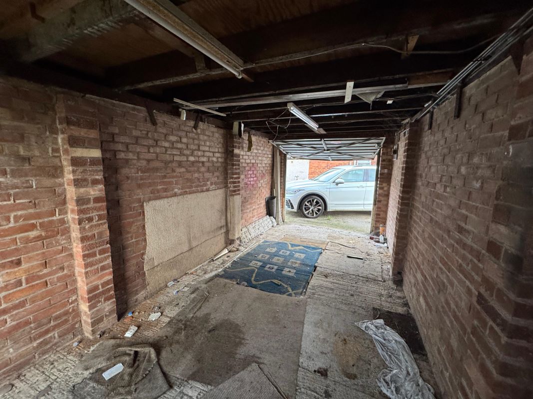 8 Crown Street, Clowne, Derbyshire, S43 4DN
