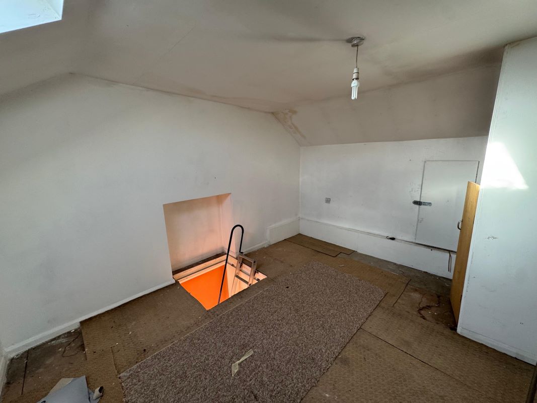 8 Crown Street, Clowne, Derbyshire, S43 4DN