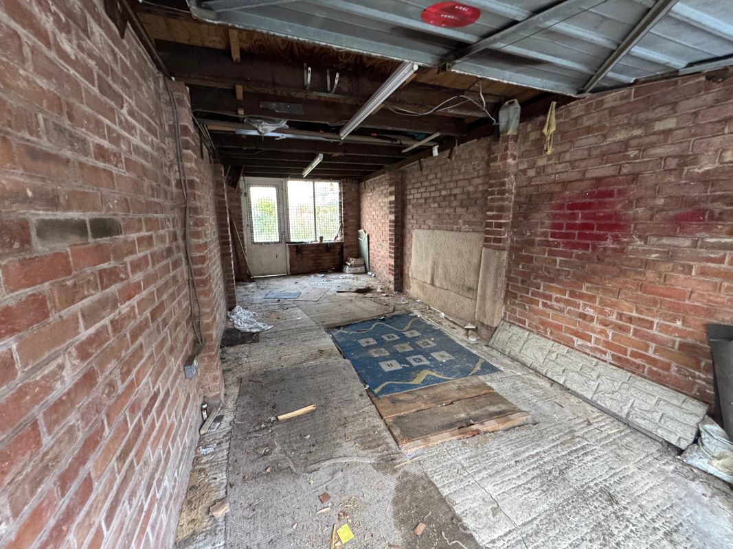 8 Crown Street, Clowne, Derbyshire, S43 4DN