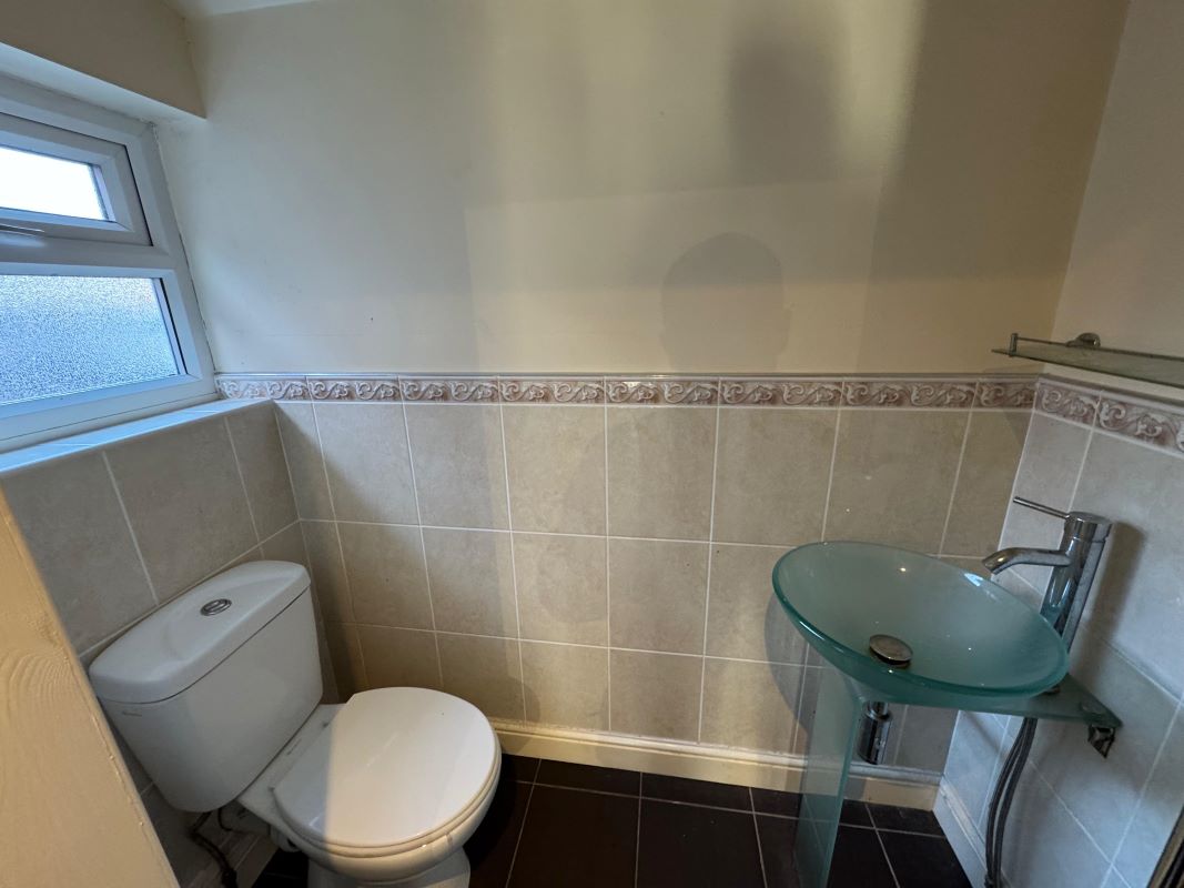 8 Crown Street, Clowne, Derbyshire, S43 4DN