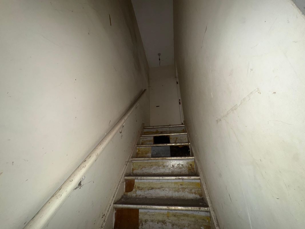 42 Forest Road West, Nottingham, NG7 4EQ