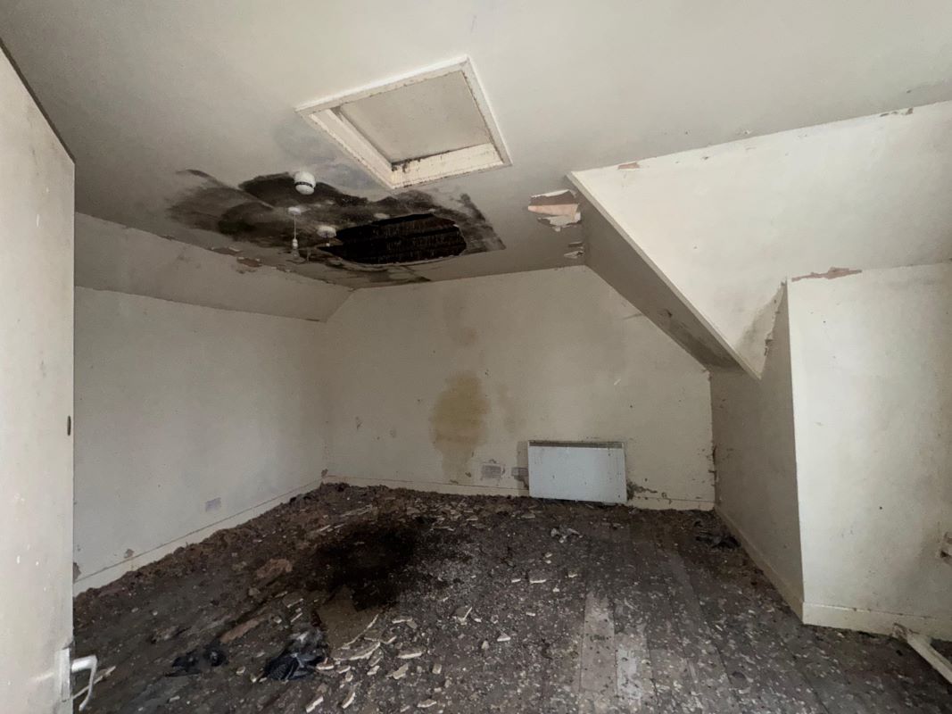 42 Forest Road West, Nottingham, NG7 4EQ