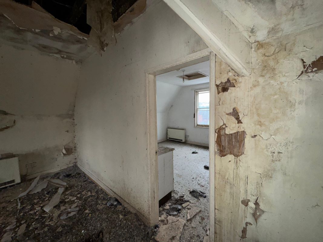 42 Forest Road West, Nottingham, NG7 4EQ