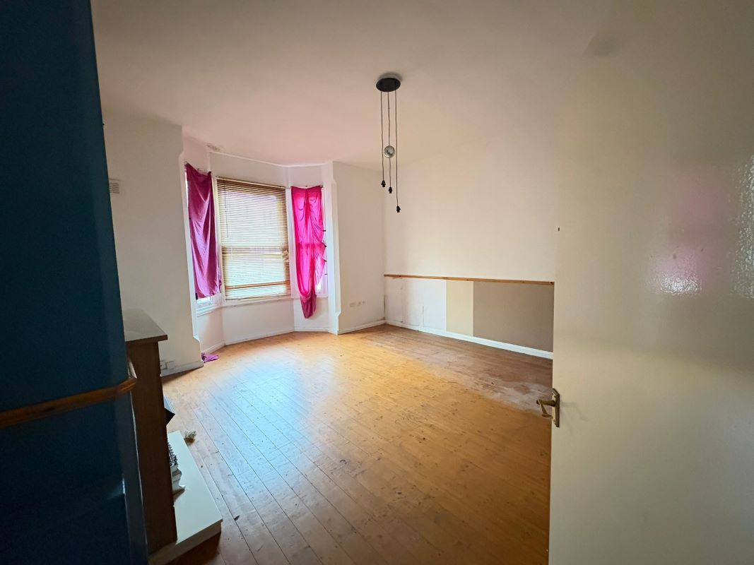 31A Burns Street & 2 Tennyson Street, Nottingham, NG7 4DS