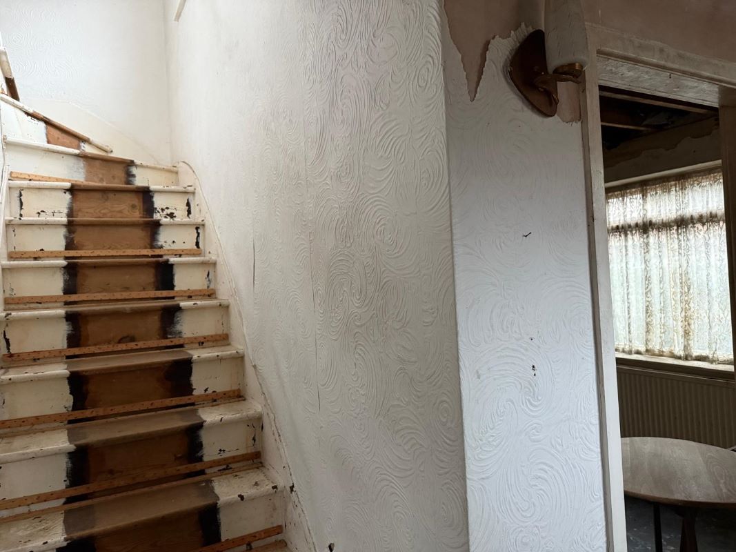 54 Buxton Avenue, Carlton, Nottingham, NG4 3RS