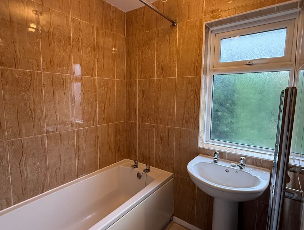 90 Petersmith Drive, New Ollerton, Nottinghamshire, NG22 9RY