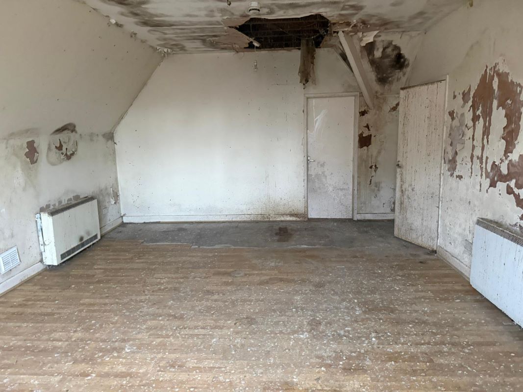 42 Forest Road West, Nottingham, NG7 4EQ