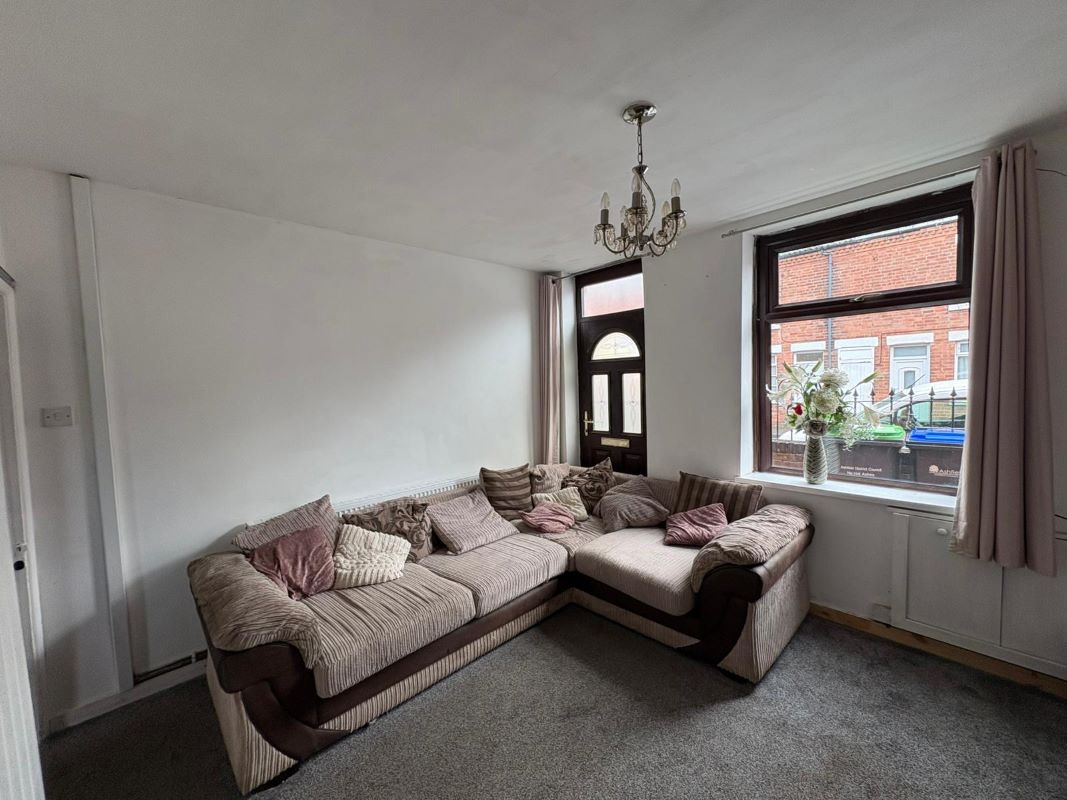 63 Bentinck Street, Hucknall, Nottingham, NG15 7EH