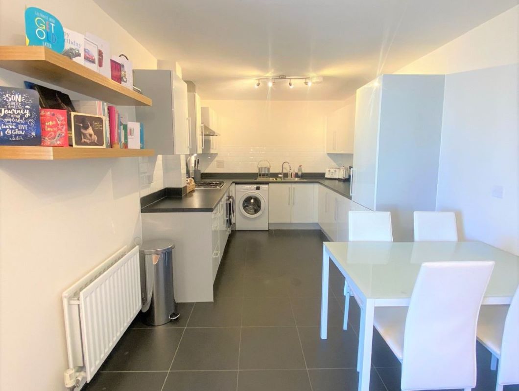 Flat 66 Domus Court, 23 Fortune Avenue, Edgware, Middlesex, HA8 0FJ