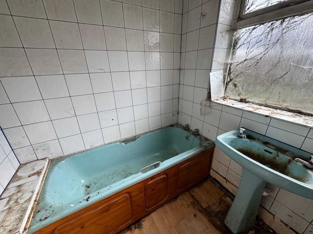 163 Huthwaite Road, Sutton-in-Ashfield, Nottinghamshire, NG17 2HB