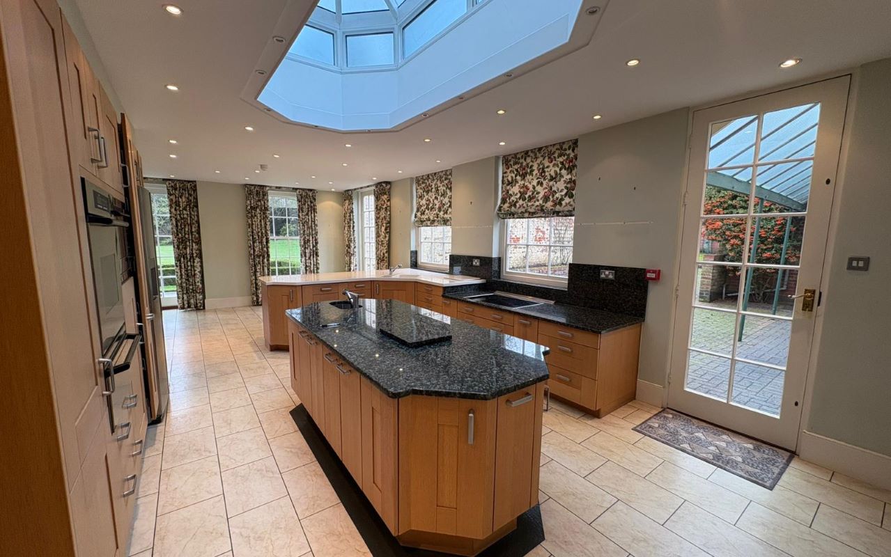 Welham Hall, Main Street, Welham, Retford, Nottinghamshire, DN22 0SH