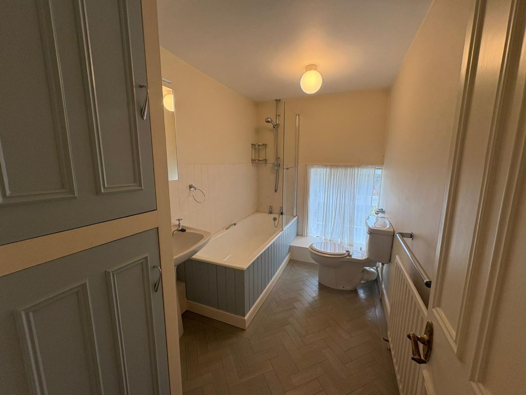 Welham Hall, Main Street, Welham, Retford, Nottinghamshire, DN22 0SH