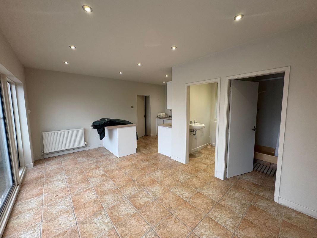 Welham Hall, Main Street, Welham, Retford, Nottinghamshire, DN22 0SH