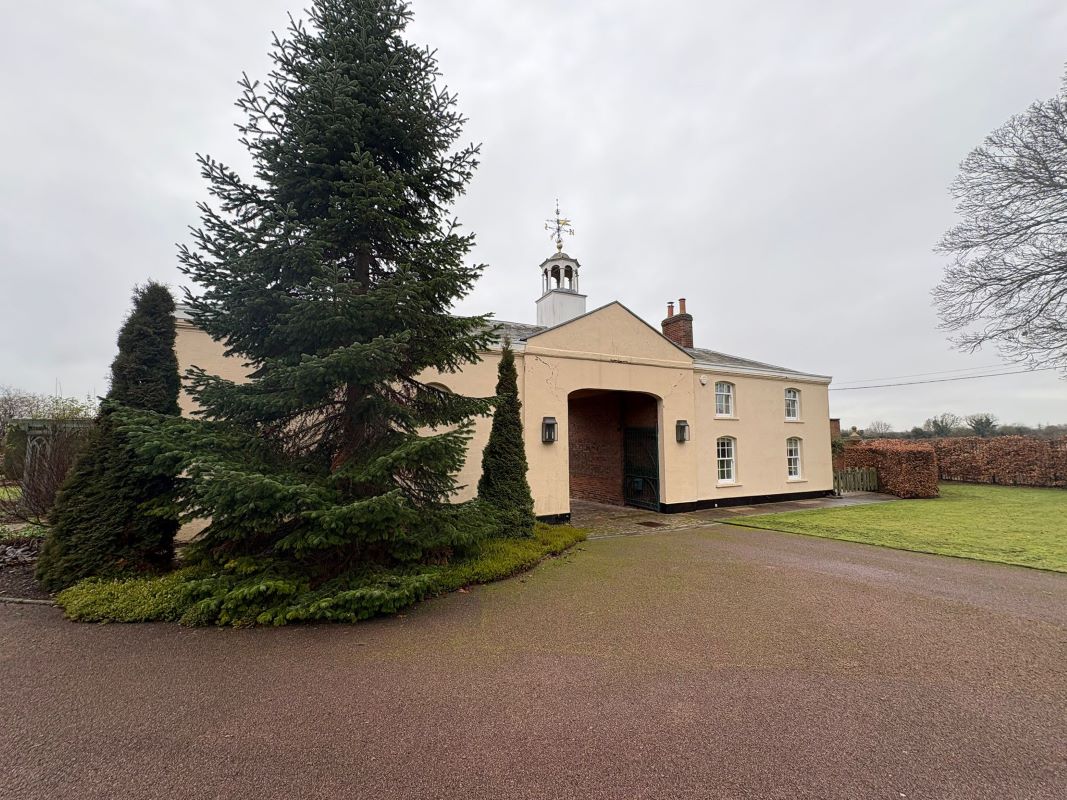 Welham Hall, Main Street, Welham, Retford, Nottinghamshire, DN22 0SH