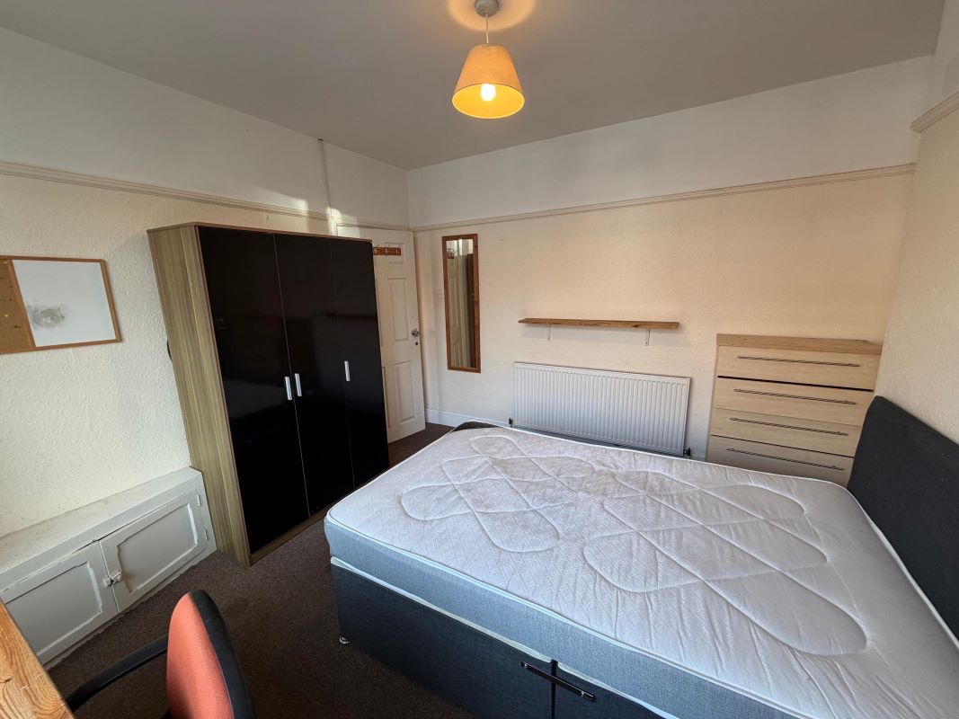 37 Highfield Road, Dunkirk, Nottingham, NG7 2JE