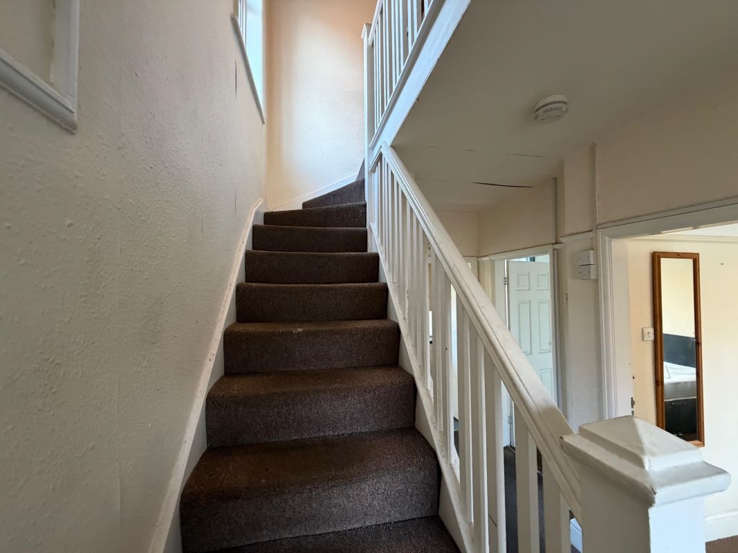 37 Highfield Road, Dunkirk, Nottingham, NG7 2JE