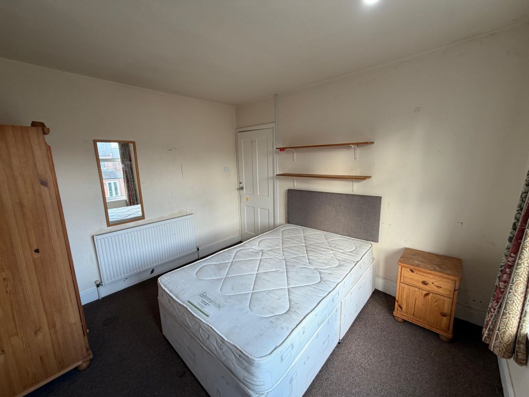 37 Highfield Road, Dunkirk, Nottingham, NG7 2JE