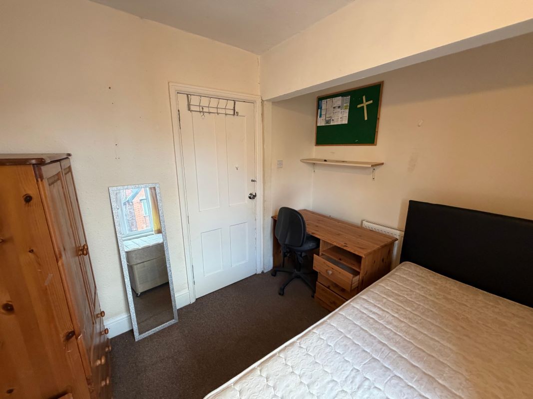 37 Highfield Road, Dunkirk, Nottingham, NG7 2JE