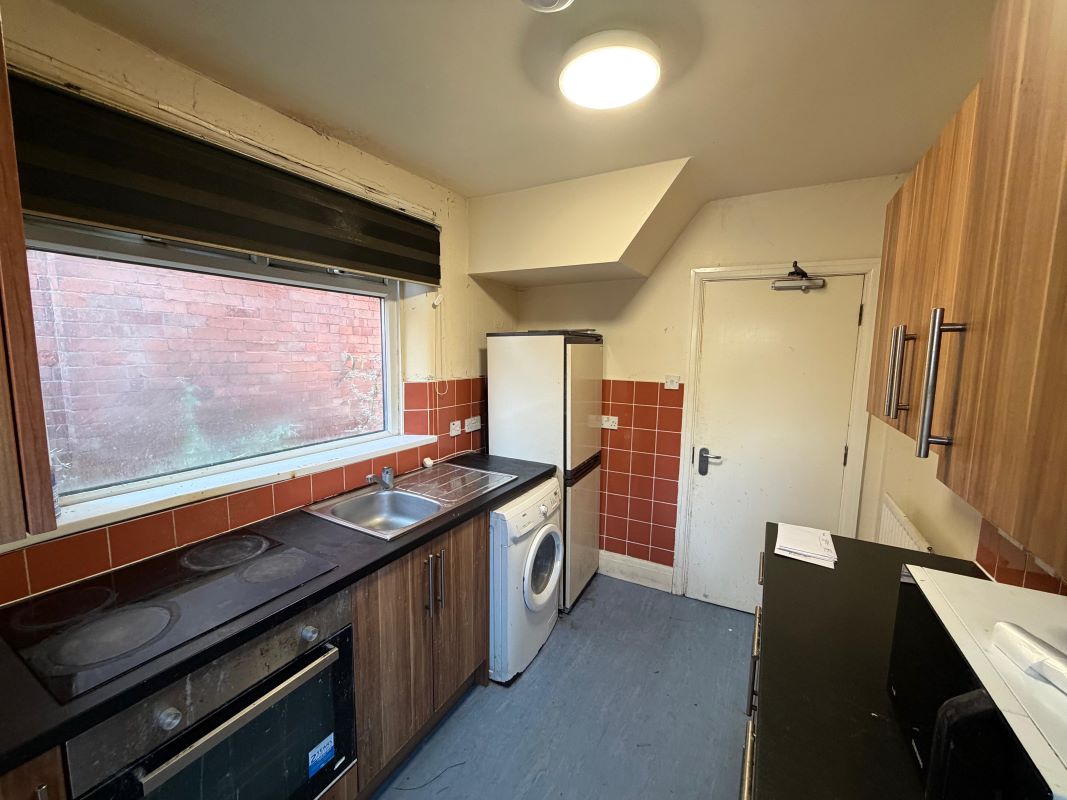 54 Lace Street, Nottingham, NG7 2JG