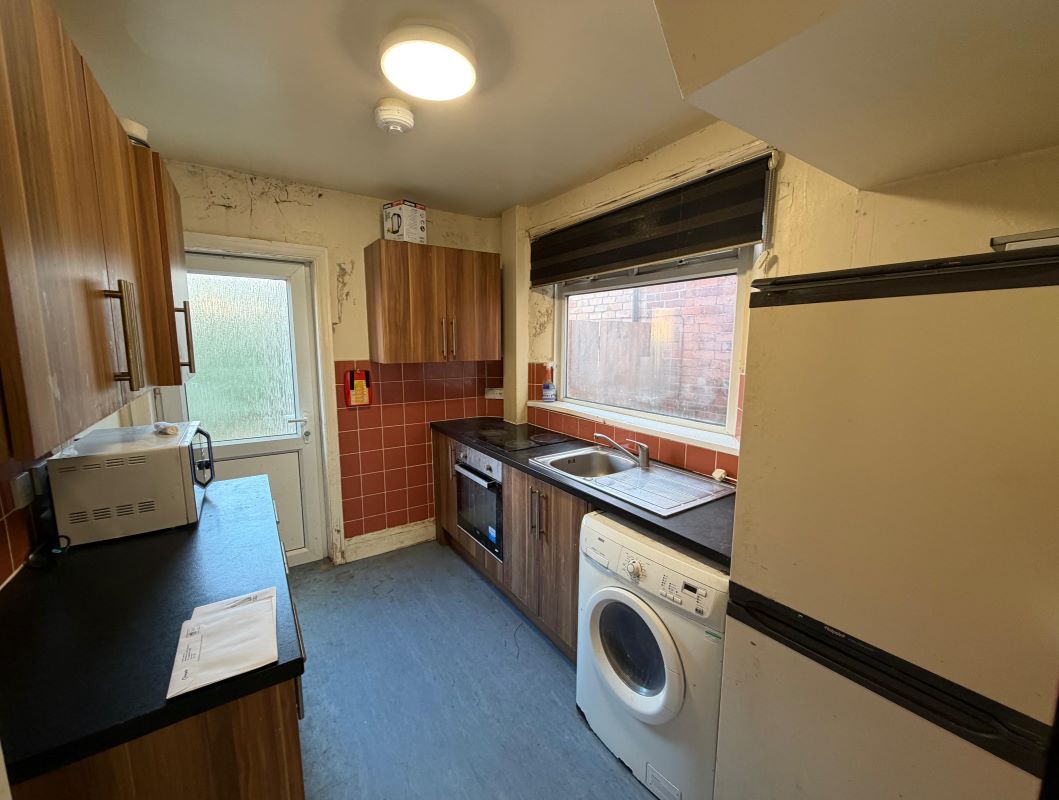 54 Lace Street, Nottingham, NG7 2JG