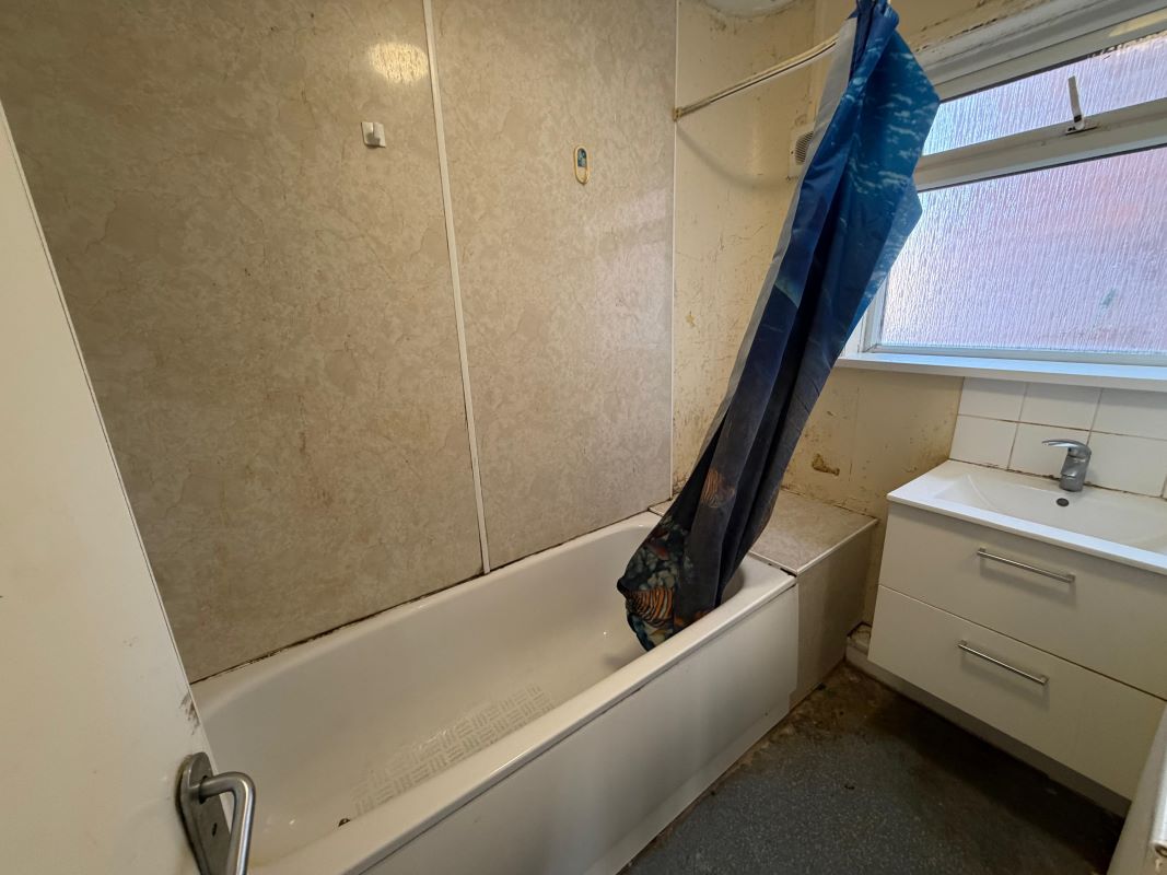 54 Lace Street, Nottingham, NG7 2JG