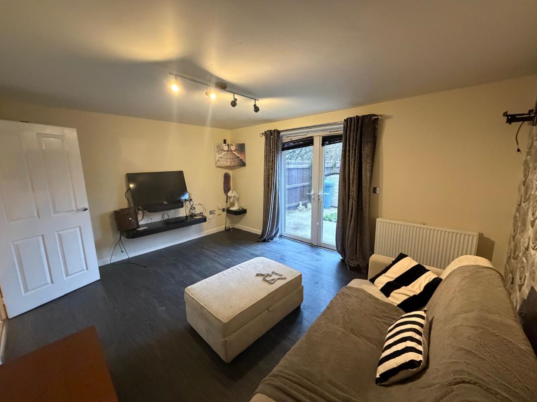 6 Kendale Grove, Nottingham, NG3 3BA