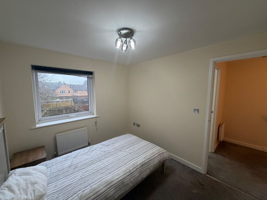 6 Kendale Grove, Nottingham, NG3 3BA