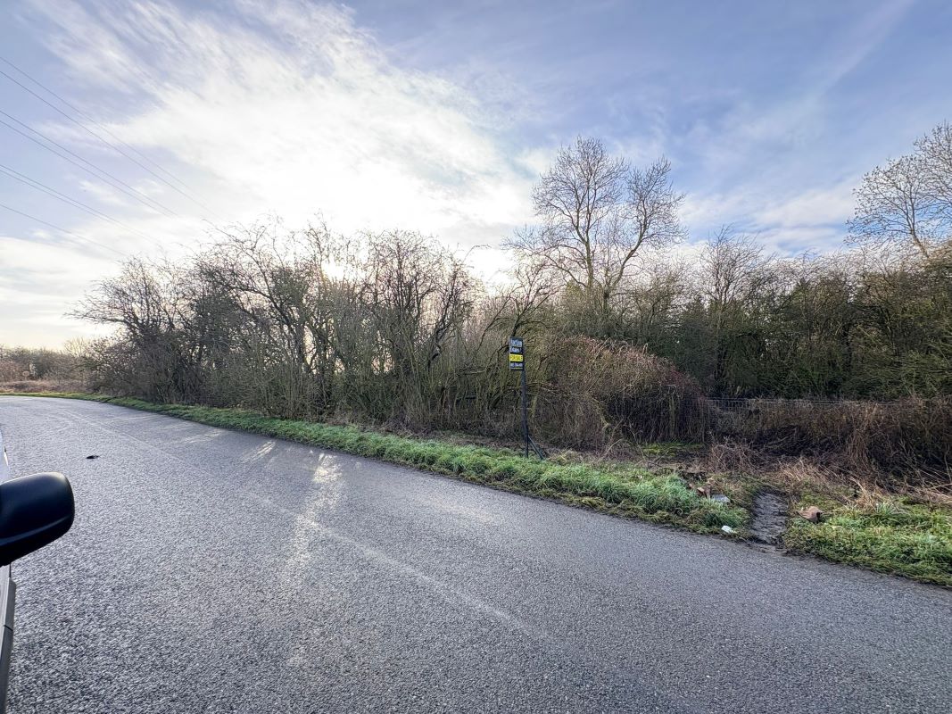 2.5 Acres land Bottesford Lane, Bottesford, Nottingham, Nottinghamshire, NG13 9NX