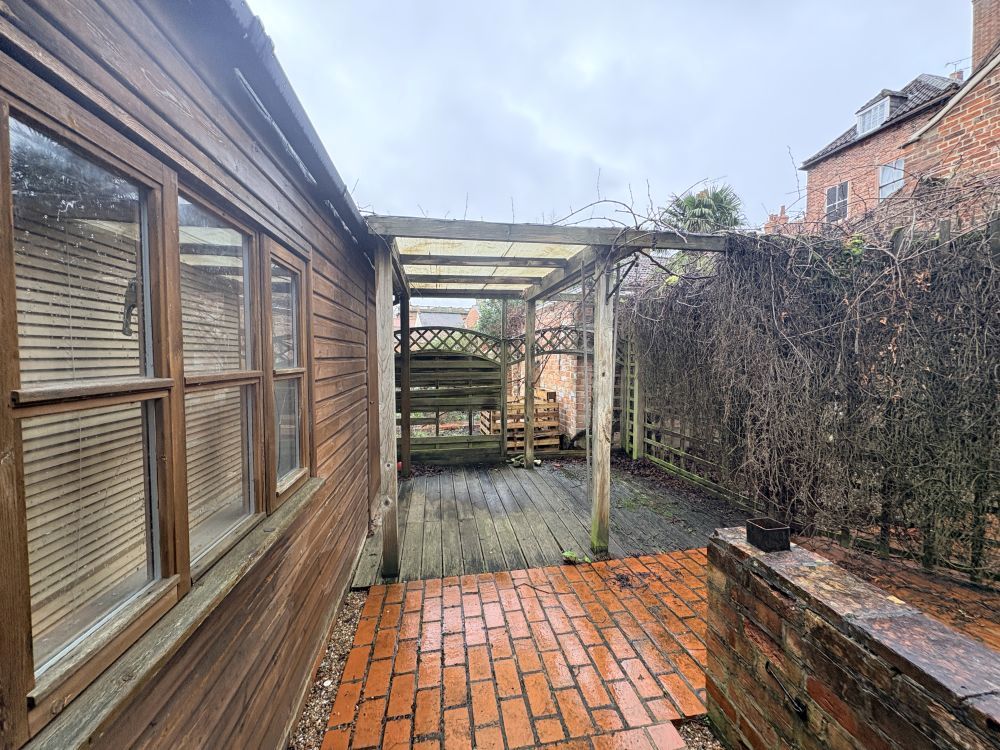 64, 66, 68 (A,B,C) Castle Gate, Newark, Nottinghamshire, NG24 1BG