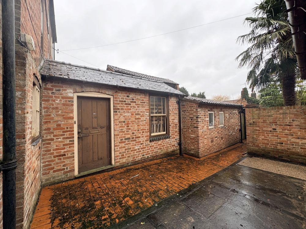 64, 66, 68 (A,B,C) Castle Gate, Newark, Nottinghamshire, NG24 1BG