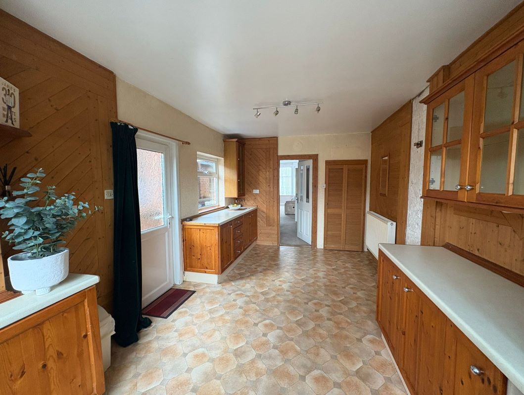 77 Church Drive, Daybrook, Nottingham, NG5 6LD