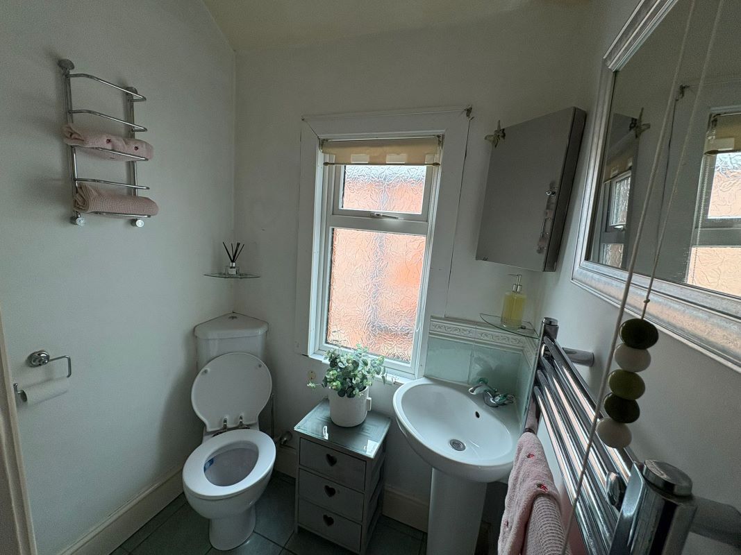 77 Church Drive, Daybrook, Nottingham, NG5 6LD