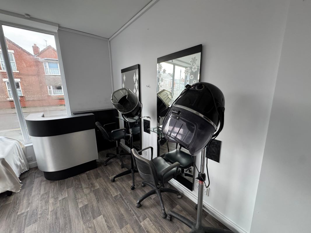 106/106A Burton Road & 1 Willow Road, Carlton, Nottingham, NG4 3BG