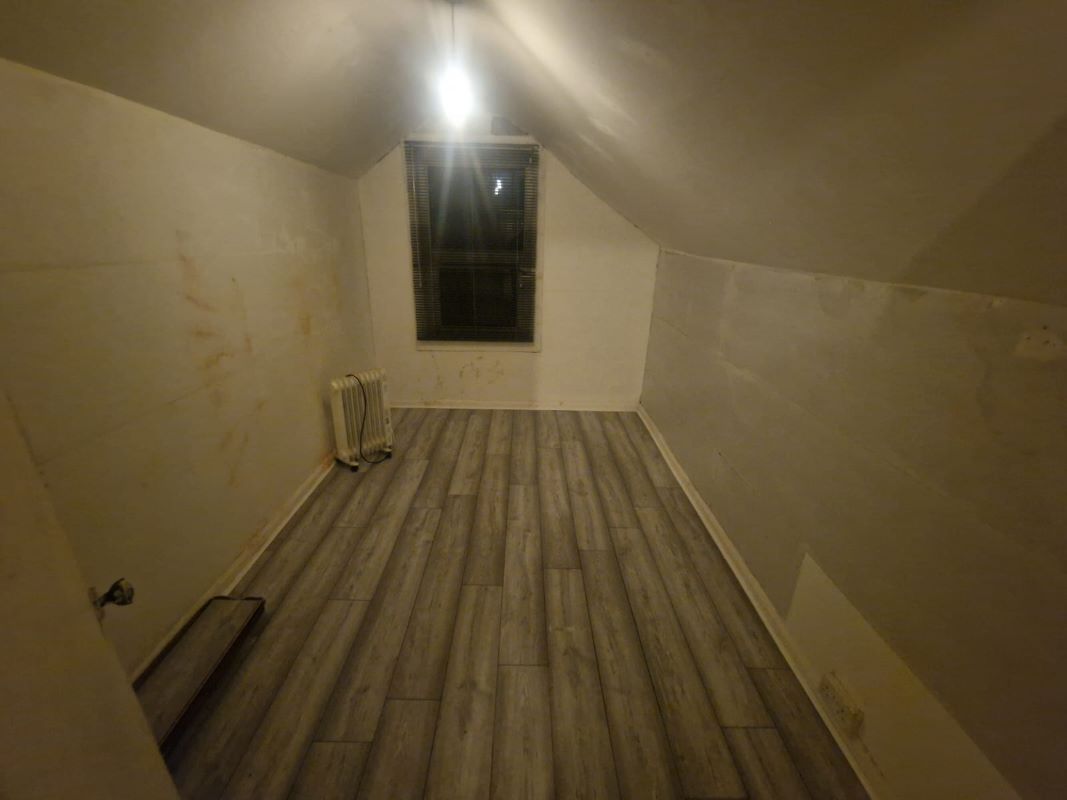 106/106A Burton Road & 1 Willow Road, Carlton, Nottingham, NG4 3BG