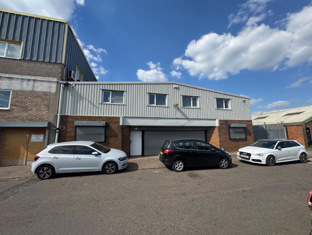 15A Buttress Way, Smethwick, West Midlands, B66 3DL