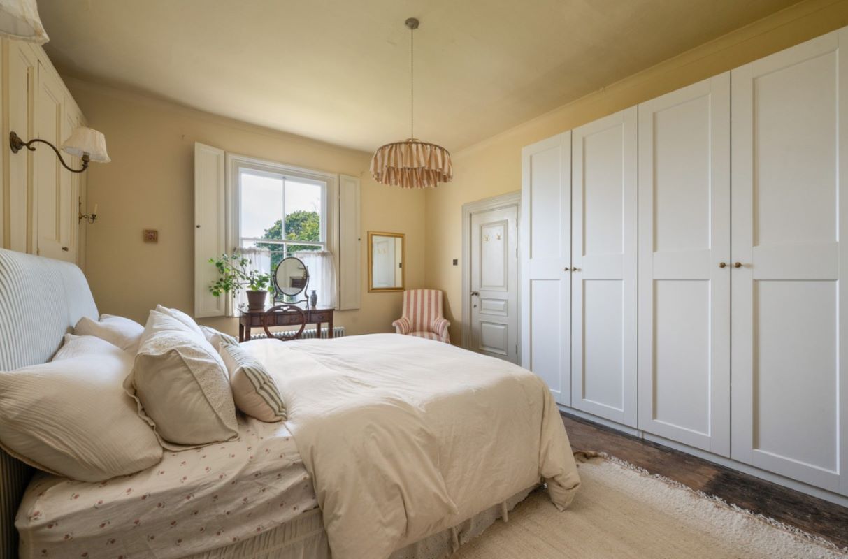 2 Lee Road, Burton Joyce, Nottingham, NG14 5GP