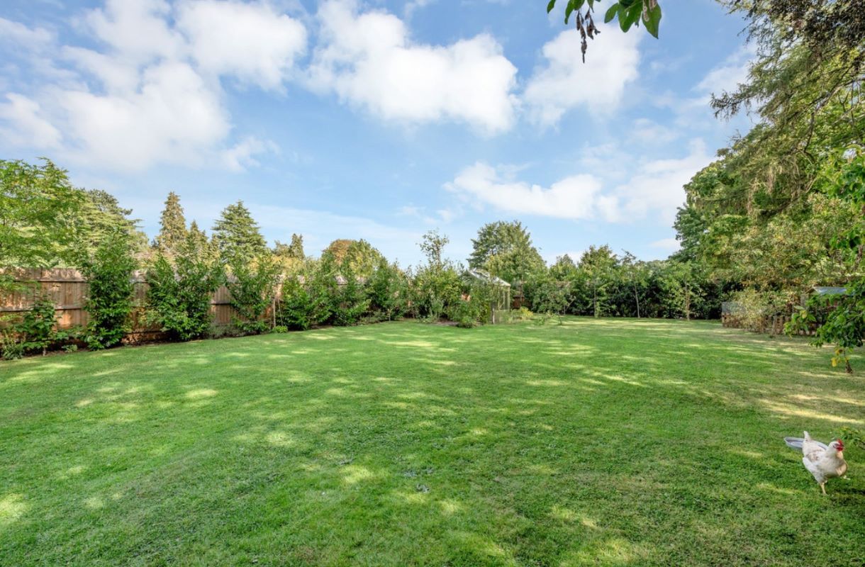 2 Lee Road, Burton Joyce, Nottingham, NG14 5GP