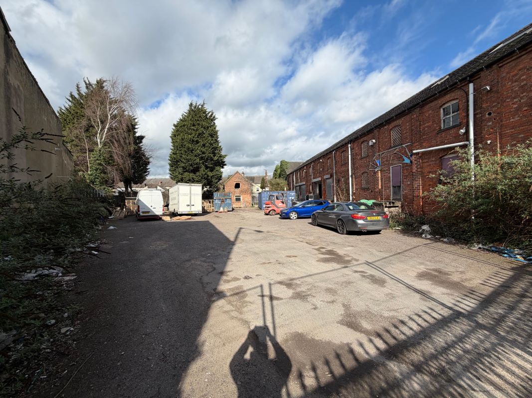 138 Derby Street, Burton upon Trent, Staffordshire, DE14 2LF