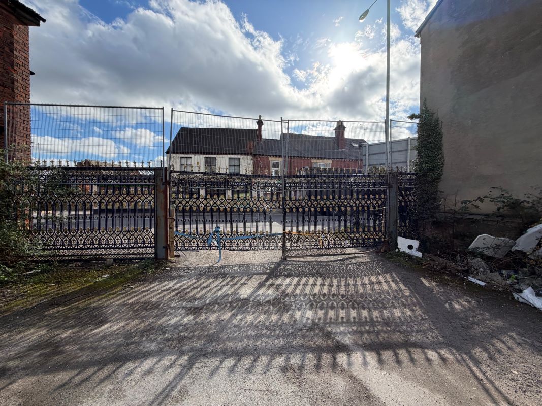 138 Derby Street, Burton upon Trent, Staffordshire, DE14 2LF