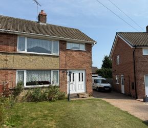 77 Wood Avenue, Creswell, Worksop, Nottinghamshire, S80 4EG