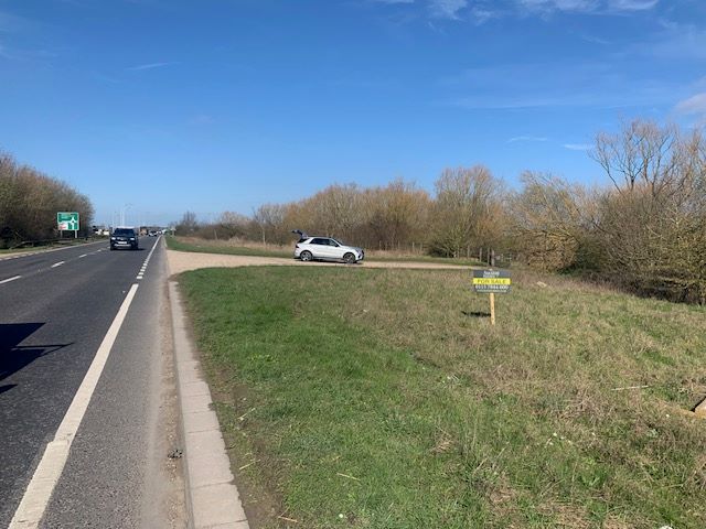 Roadside Parcels of Land, either side of the A16, Pinchbeck, Spalding, Lincolnshire, PE11 3UG