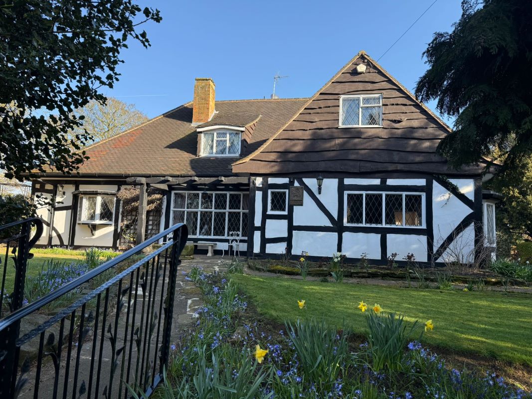 Four Trees, 149 Tollerton Lane, Tollerton, Nottingham, NG12 4FT