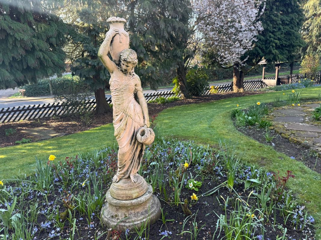 Four Trees, 149 Tollerton Lane, Tollerton, Nottingham, NG12 4FT