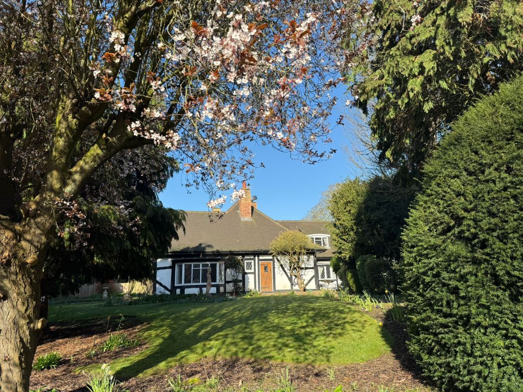 Four Trees, 149 Tollerton Lane, Tollerton, Nottingham, NG12 4FT